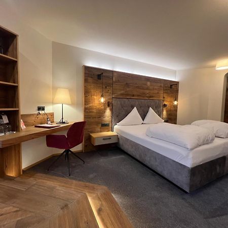 Wellnesshotel ...Liebes Rot-Flueh Haldensee Exterior photo